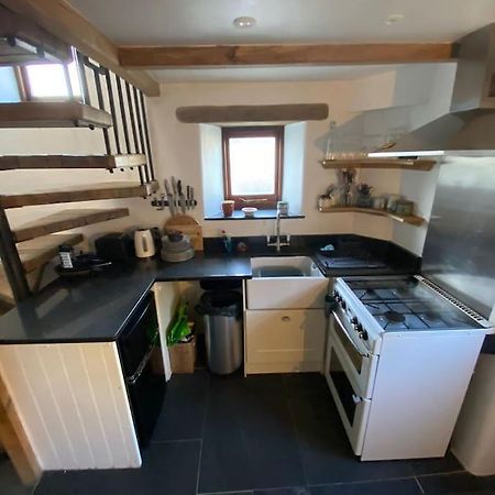 9A Viaduct Cottage - The Cosiest Bolthole In The Sw! 海尔 外观 照片